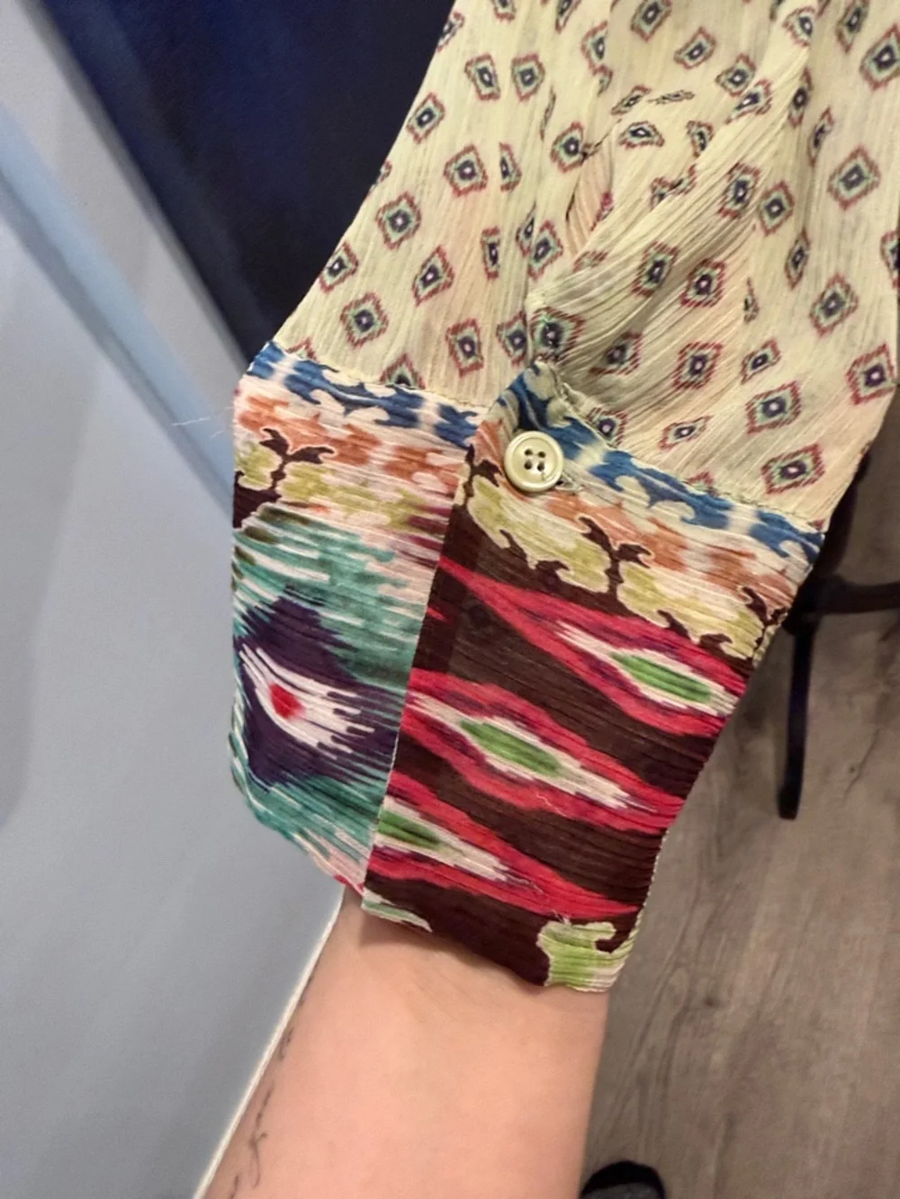 Zara Multicolor Tie-Neck Printed Blouse - Picture 5 of 10